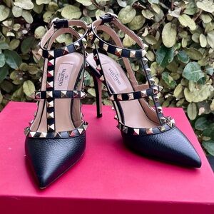 Valentino Garavani Rockstud Ankle Strap Caged Pump 35.5